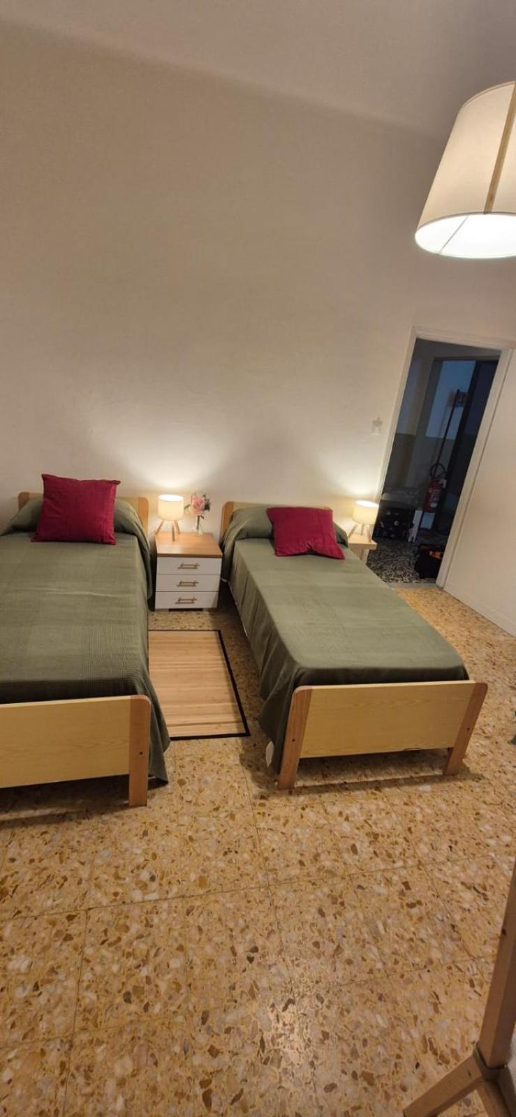 Pisa Center Train Station Hotel Bagian luar foto